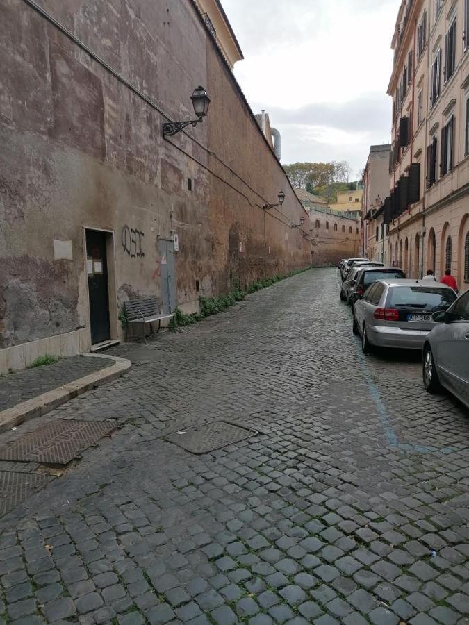 Casetta De Trastevere * Roma